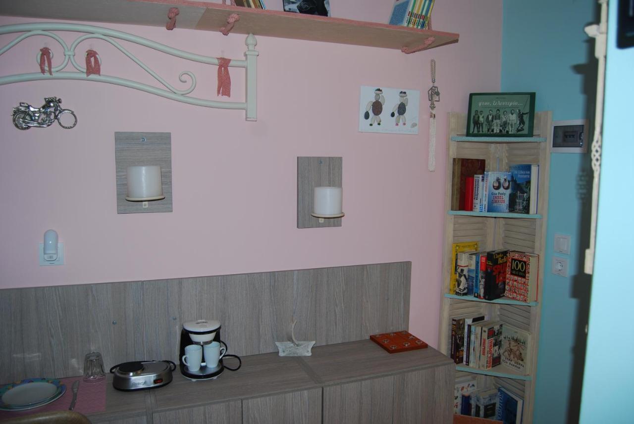 Luxury Traditional Room The Small Bookstore Kastro-Kyllini Zewnętrze zdjęcie